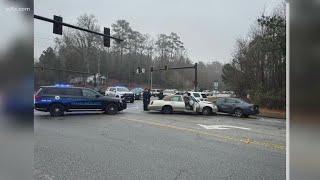 Two arrested after police chase ends in Lexington crash