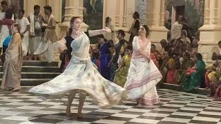 Gopi Dance ISKCON Shri Dham Vrindavan.@#गोपी डांस इस्कॉन श्री धाम वृंदावन।