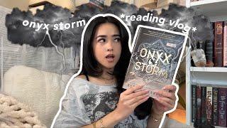 READING ONYX STORM ️ (spoiler free reading vlog)