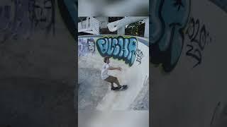 Jesse Lindloff FS Invert Wall ride #Poolingaround #skateboarding