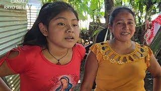 Obra suspendida! Wendy y familia trabajan duro para hacer el chocolate, Amparo almorzó con ellos!️