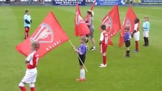 Aimee and Jack in the Guard of Honour at Arsenal vs Liverpool WSL