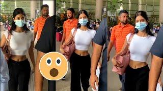 Ohh No  Shahrukh Khan Daughter Suhana Khan Looking Very Fit After Spotted At Mumbai Airport