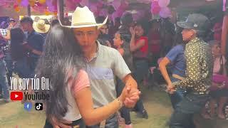 BAILAZO Ayer en aldea el matazano chiquimula asi de bonito baila esta pareja