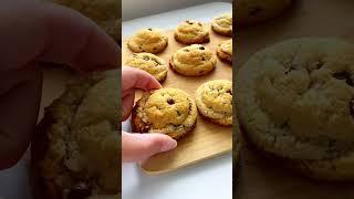 Gluten-Free Vegan Chocolate Chip Cookies