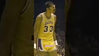 Magic needed the all clear from Cap. via: @ByronScottFastBreak #nba #magicjohnson #hoopscat