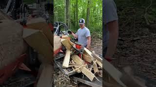 Flying Through Wood! #firewood #hardworkingman #firewoodprocessor