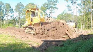 Moving a MOUNTAIN of Topsoil for the BIG DAM project!