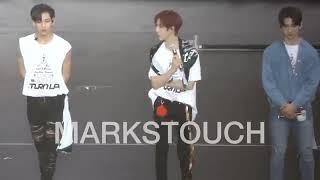 #MARKJIN | Джинен утешает Марка