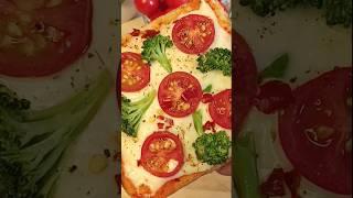 #open #sandwich #bread #tomato #broccoli #quick #bites #snack #foodvlog #vlogs #party #christmas