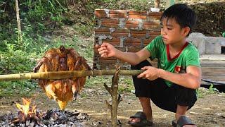 Poor boy - Chops bamboo to build a kitchen - Cooks dishes from self-raised ducks