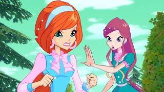 Roxy shuts Bloom up | Winx Club Clip