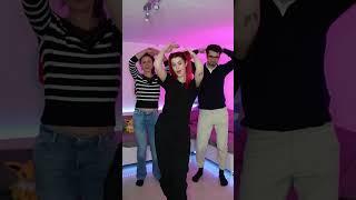 Gazani Family am Dancen‼️ #trending #funny #dance #family #annagazanis #redhair