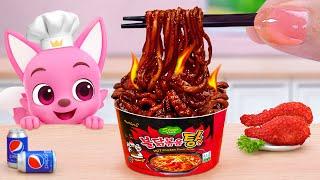 Oh My Pinkfong  Yummy Miniature Black Bean Noodles and Cheetos Chicken  Tina Mini Cooking