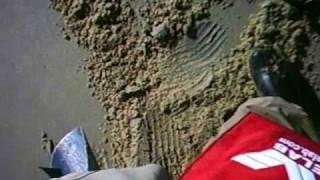 Metal Detecting the Beach with Minelab Excalibur 1000 April 2009