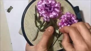 Chrysanthemum embroidered with ribbons (three-dimensional)