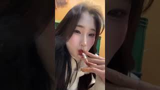 Korean girl smoking spitting IG 2