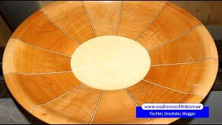 Woodturning a bowl from pear - segmented woodturning