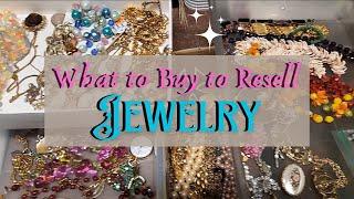 Finding Jewelry at The Flea Market To Resell