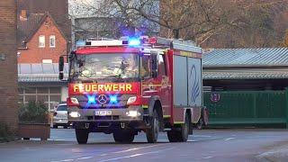 LF20 der Freiwilligen Feuerwehr der Stadt Kleve auf Einsatzfahrt