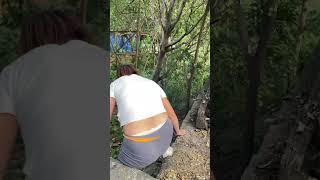 This makes me laugh every time I watch it, until my stomach hurts