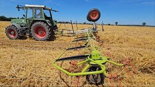 Farmer 307 LSA Turbomatik lüftet perfekt 3 -Reihen Stroh in einem Zug mit Claas VOLTO 1100 T