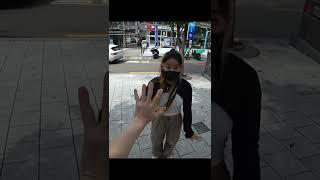 마법사가 설탕 하나로 손잡는 방법