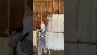 Installing Open cell spray foam #sprayfoam  #insulation  #graco  #fusion  #sprayfoaminsulation