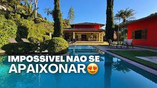 CASA LINEAR EM CONDOMÍNIO À VENDA, TERRENO PLANO, LINDO JARDIM, PISCINA, SAUNA, JACUZZI - VENDIDA