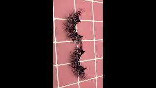 The latest style of 25mm mink lashes.