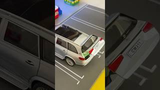 GLS 680 Silver Buying Drinks | Raw Motors #Car #Automobile #GLS680