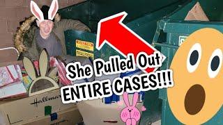 She Found UNOPENED CASES in the Dollar Store Dumpster!! #dumpsterdiving #frugalmama #frugalfamily