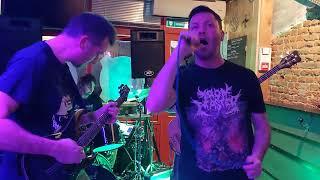 Beeron - The Demon inside the Mirror (live au Backstage - Amiens)
