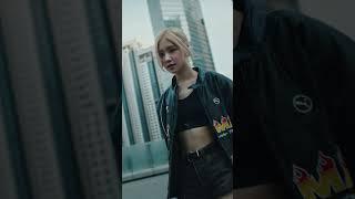 Rosé redefines timeless style rewriting the classics in her own way ️‍