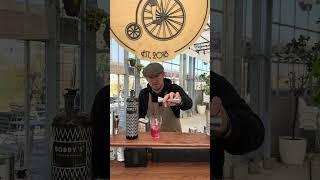 How to make The Flamingo cocktail?  #cocktail #bartenders #drinks #gin  #bars
