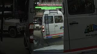 Tempo Traveller Navigates This Congested, Narrow Road To Make A Smooth Left Turn, Darjeeling, India.