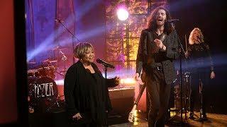 Hozier & Mavis Staples Perform 'Nina Cried Power'