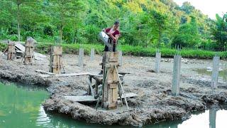 Leaving the Wild - Building a Floating House with My Sister / Building a Concrete Foundation, P.13