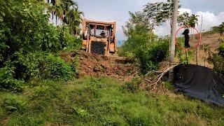 Very Extreme! D6r XL Bulldozer Operator Builds New Road on Mountain Cliff