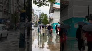 Heavy rain in London ️