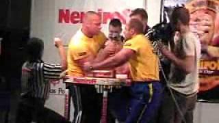 Matt Girdner, USA VS Alexey Semerenko, UKR - Zloty 2004 - World of Armwrestling.com