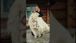 Gunya: Traditional Ukrainian Woolen Clothes