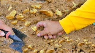 Finding Gold! Digging For Treasure at the Mountain by Gold Miner.