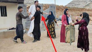 जब अकबर ने अली को सदन से बाहर निकालने का बचाव किया