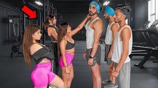 Muscular Woman Vs Average Man (Who's Stronger)?