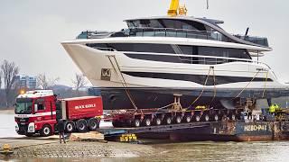 Risky Top-Heavy Transport? Heavy Haulage of $12 Million Yacht to the Exhibition Site | Boot 2024