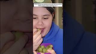 POV: When Dumpster Grapes Are So Good, Kuya Can't Stop Eating #dumpsterdiving #dumpsterfood #grapes