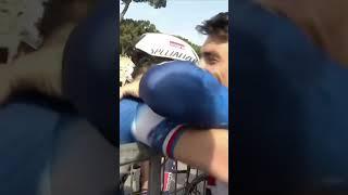  Julian Alaphilippe thanking his team-mates  #cycling #giro #giroditalia