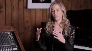 Sheryl Crow and Her Gear (2013)