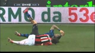 Zlatan knocks Materazzi ( Inter - Milan 2010-11-14 )